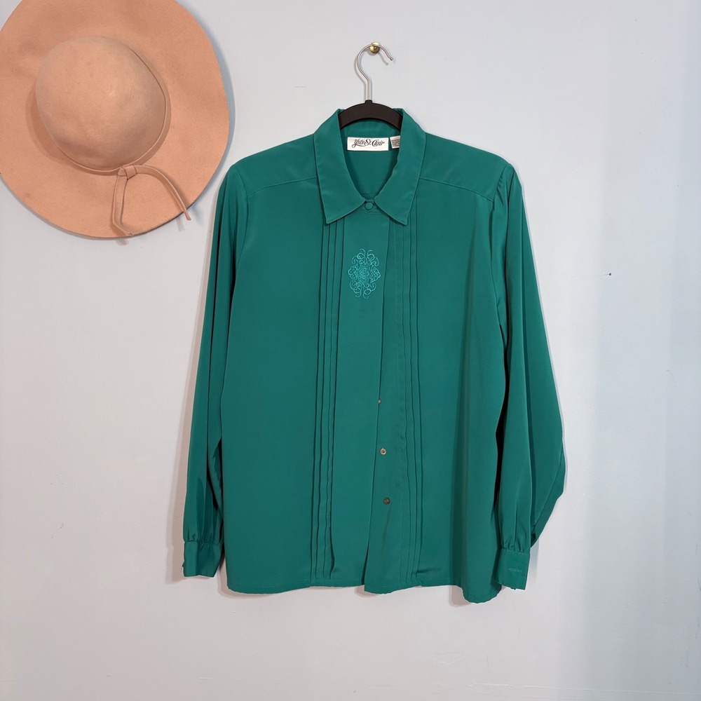 Vintage St. Clair Teal green Pleated Embroidered Blouse Size 14 classy business